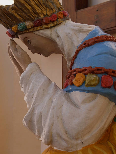 Sint Maarten Wood Mary