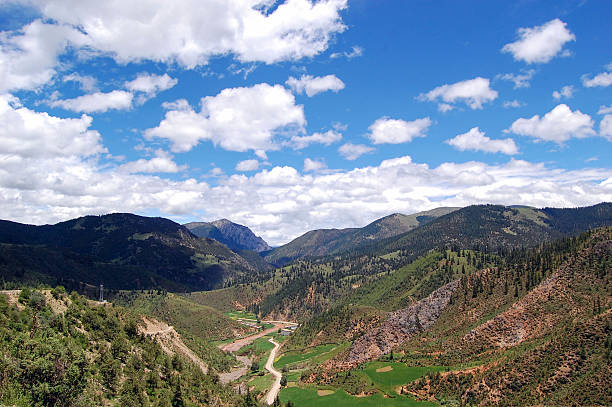 istock Scenic Mountain Valley with Clear Blue Sky 2252137604