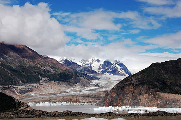 istock Scenic Mountainous Glacier Landscape with Snow Peaks 2252137728