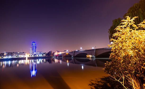 istock Putney Bridge at night London England 2252182016