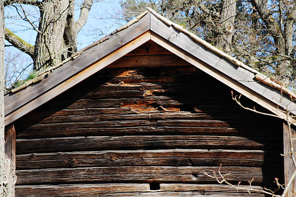An old worn out house
