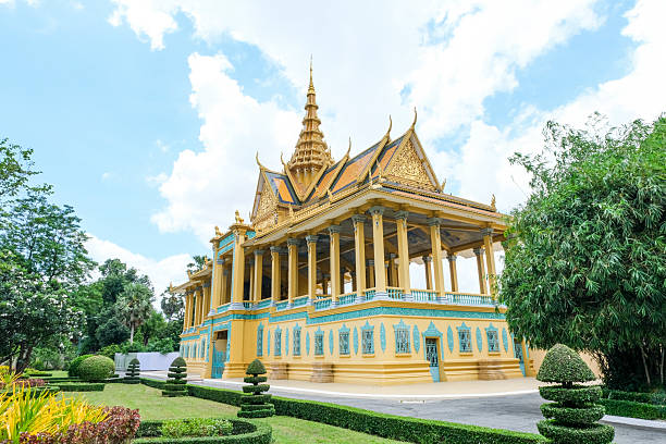 istock A royal palace lined with luxurious buildings 2252500108