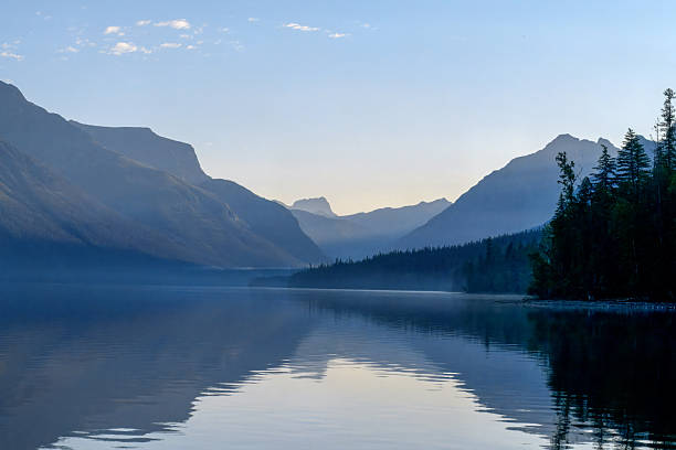 istock Glacier - Lake at Sunrise 2252573914