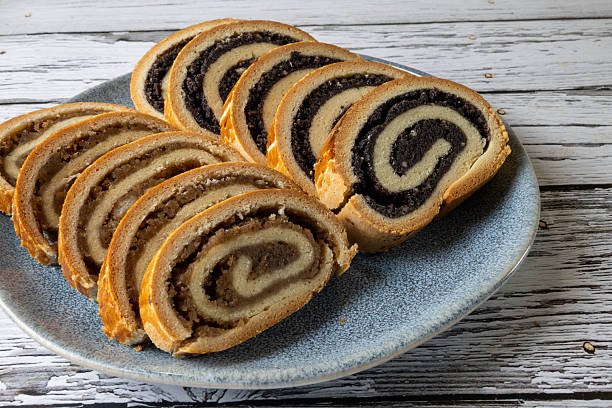 istock Sliced Sweet Rolls With Poppy And Walnut 2252659977