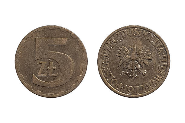 istock 1977 5 Zlotych Coin Obverse and Reverse Isolated on White 2252854090