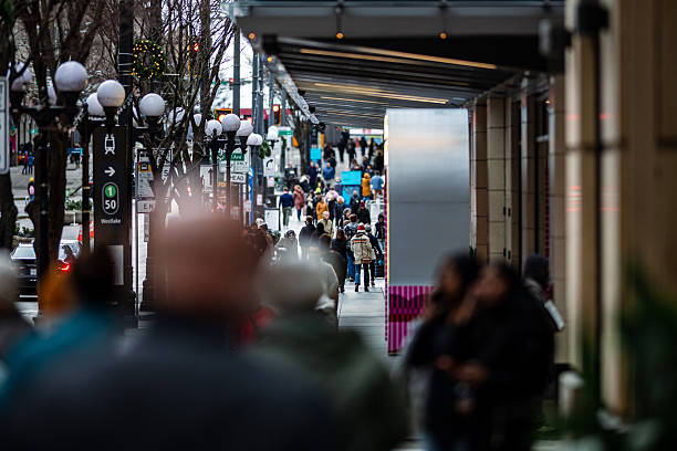 istock Big American City Anonymous Crowd Walking 2252857398