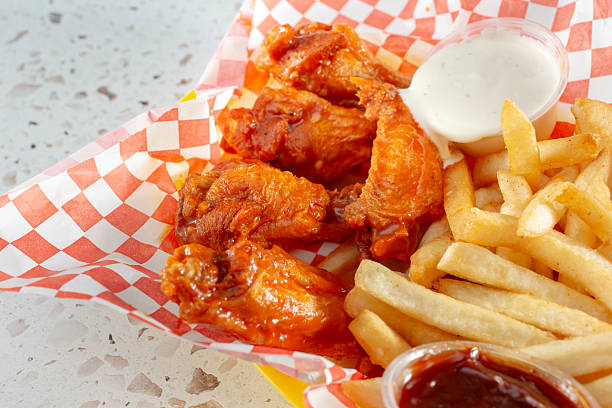 istock Buffalo wings basket 2252924796