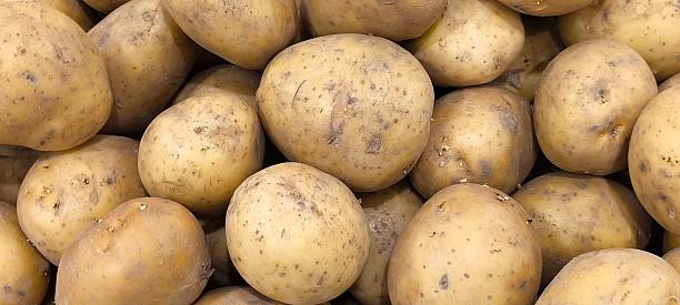 istock Potatoes for cooking in many ways 2252958390