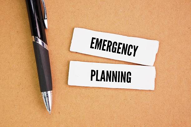 istock Pen and paper with the words emergency planning 2253072350