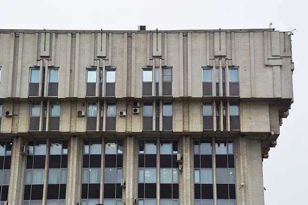 istock facade of a government building 2253229152