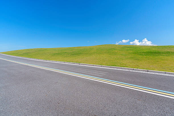 Smooth exit from a high-speed highway with a turn and a smooth descent with speed warning lines onto a secondary road.