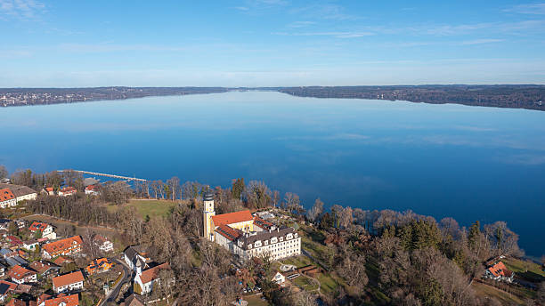 istock Chrunch on the Lake 2253273362