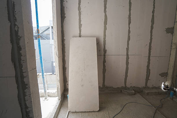 Concrete walls in the room