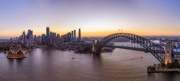 istock Sydney Kirribilli wide light close pan 2253561036