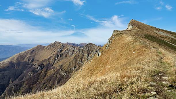 Monte Sillara summit and the Parma Apennine ridge trail.
