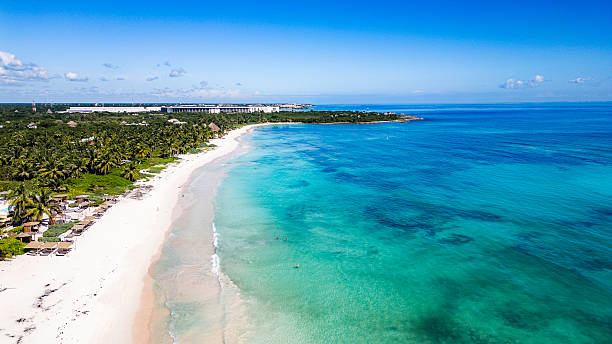 istock Beautiful beach with a clear blue ocean in the background 2253606954