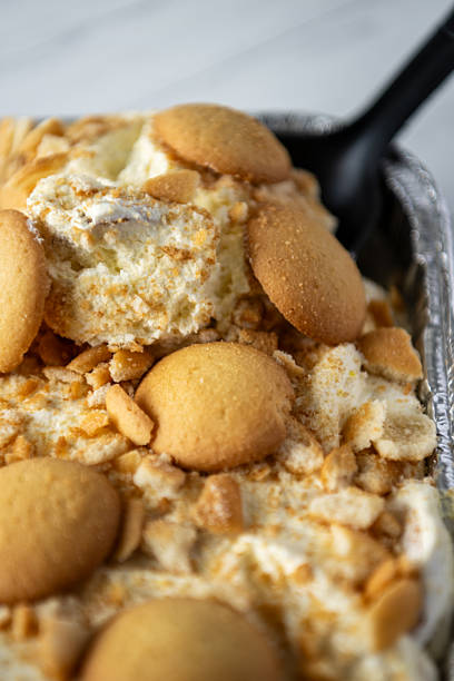 BANANA PUDDING WITH VANILLA WAFER COOKIES