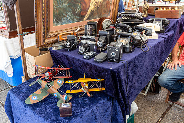 Sao Paulo, SP, Brazil - November 01 st, 2025: Cameras, especially the Brazilian-made Kapsa model, are for sale at the antiques fair in Benedito Calixto Square.