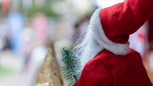 istock noel bazaar gifts and peoples 2253713933