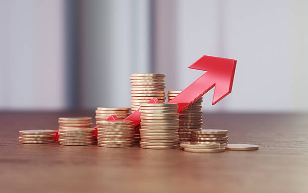 istock Increasing Interest Rates and Economic Growth 2253747068