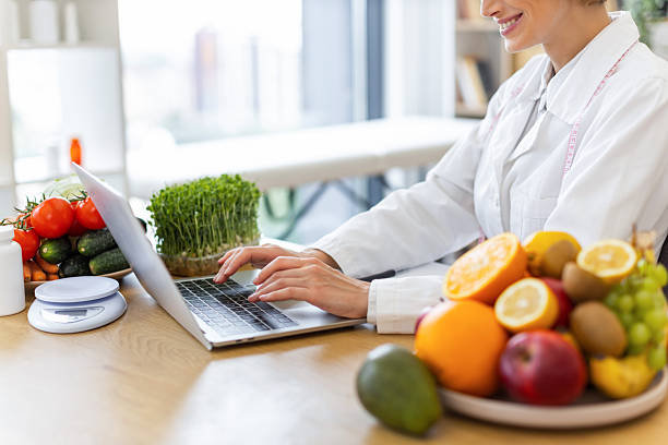 istock Nutritionist Working on Laptop 2253889613