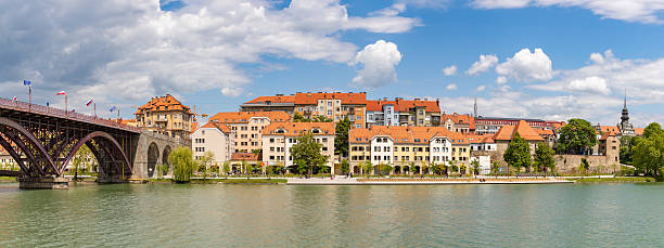 istock Lent Neighborhood in Maribor 2253920540