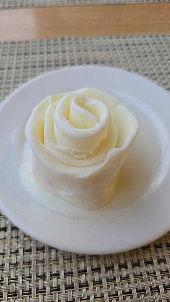 istock Turkish goat ice cream 2253989798