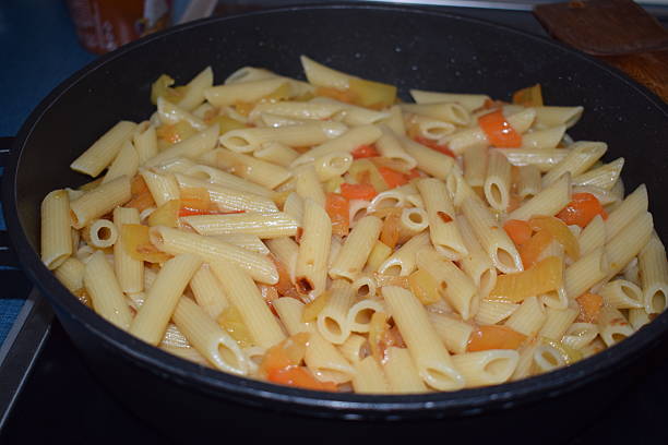 fried paprika pasta dish