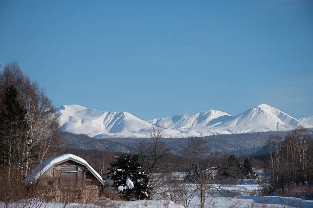 istock Snowy rural areas and snowy mountains: Daisetsuzan 2254020604
