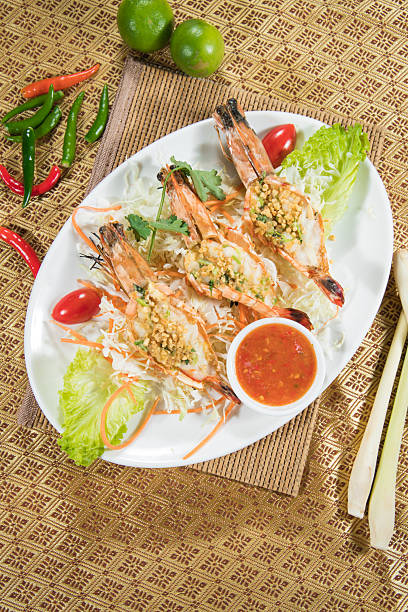 istock Baked Prawns With Spicy Sauce 2254148917