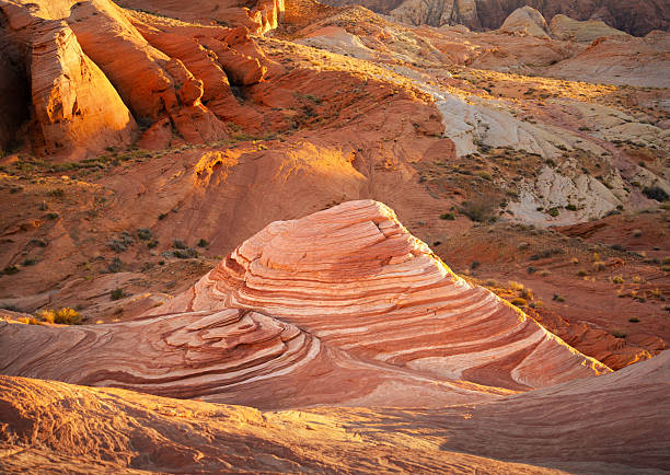 istock Layered sandstone formations in Valley of Fire State Park, Nevada 2254150958