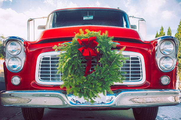 istock Christmas Truck 2254181812