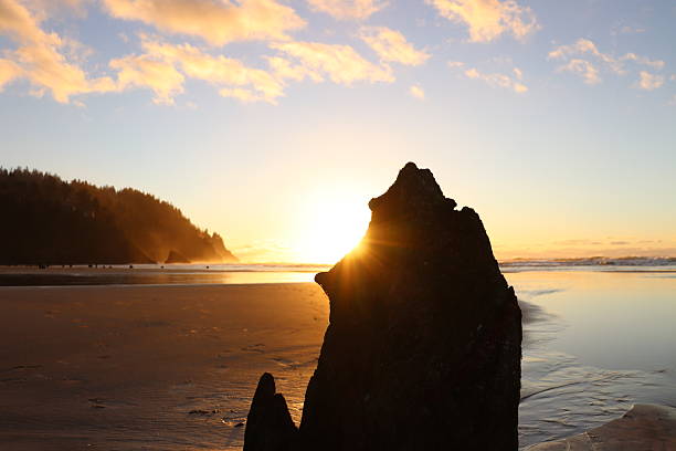 istock Neskowin, Oregon Sunset 2254291731