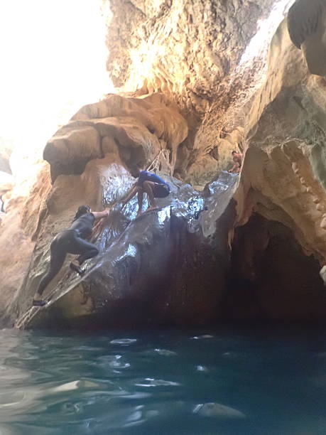 Wadi Shab, where the water has carved a spectacular gorge in the rock, is one of the most beautiful wadi in Oman