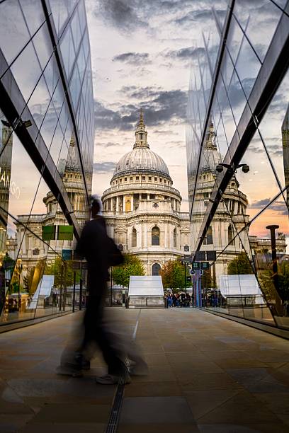 istock St Paul’s Cathedral at Sunset 2254329902