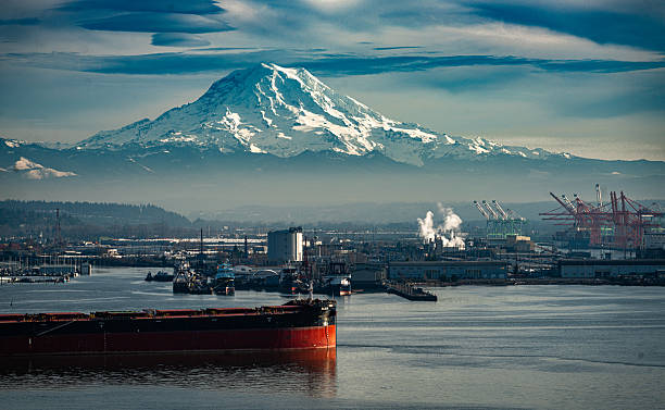 istock Port In Winter 3 2254506350