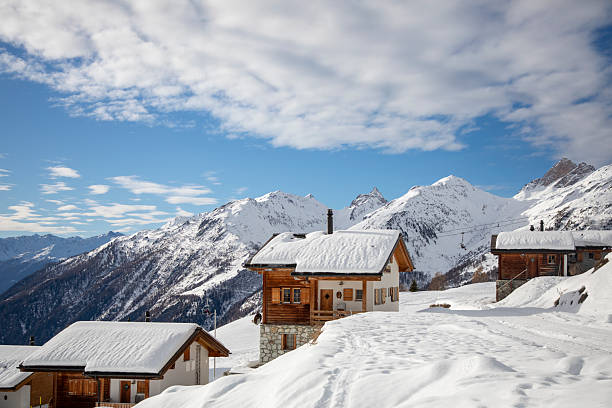 istock A day in Lauchernalp 2254518666
