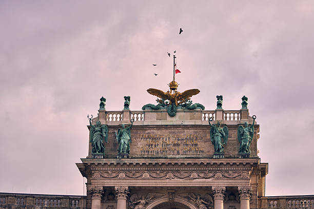Equestrian statue of Archduke Charles of Austria (Erzherzog Karl), Imperial palace (Hofburg), Heldenplatz, Vienna. In the background the Museum of Art History (Kunsthistorisches Museum Wien)