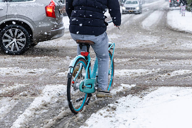 istock Unknown dutch cyclist in the snow during the daytime 2254873290