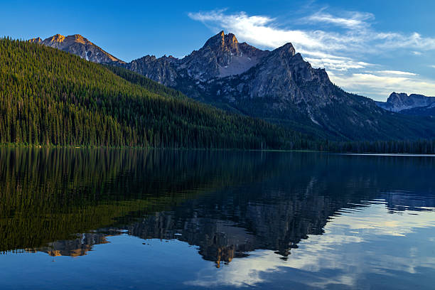 istock Stanley Lake, Idaho 2255030725