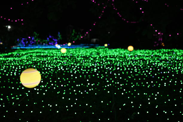 Lamps resembling weeds
