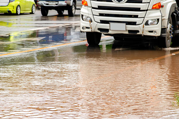 istock Cars in flood 2255501519