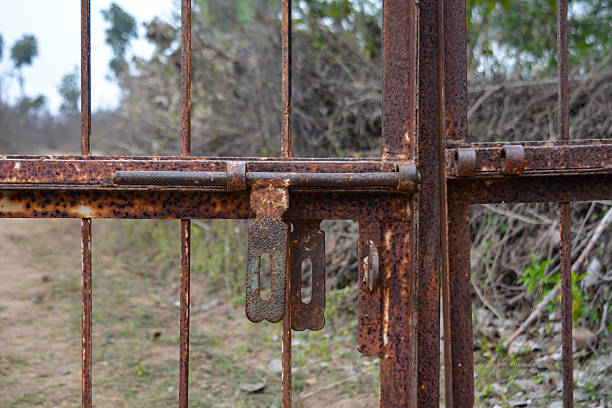 Puerto Plata, Dominican republic: elegant 19th century wrought-iron railing in Caribbean colors - photo by M.Torres