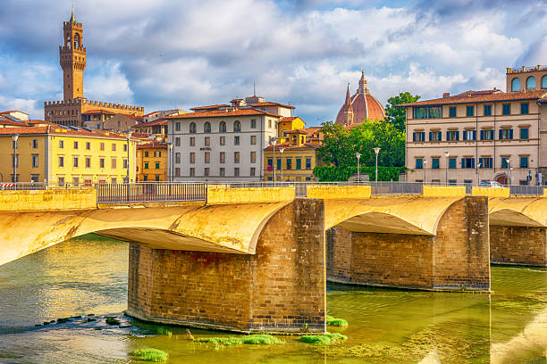 istock Ponte alle Grazie in Florence 2255538049