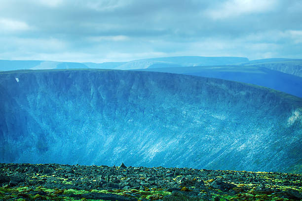 Mountain deserts and semi-deserts of Northern lands - alpine tundra belt (barrens, goltsy). Khibiny Mountains