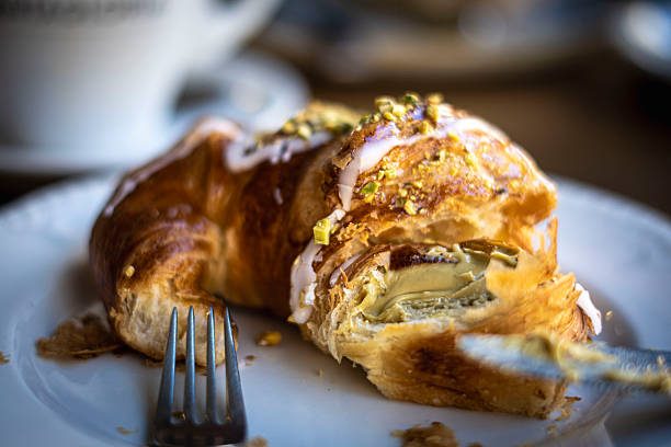 Pistachio Crescent