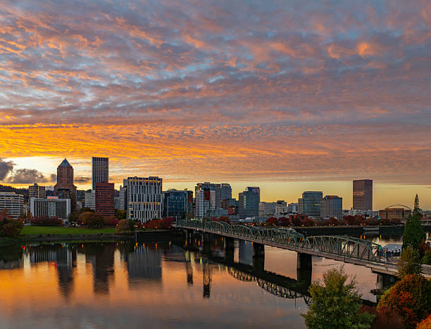 istock Portland Oregon Sunset. 2256167654