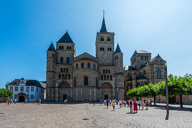 Trier, Deutschland - 10. August 2025: St. Peter's Cathedral in Trier. It is the oldest church in Germany and an UNESCO World Heritage Site.