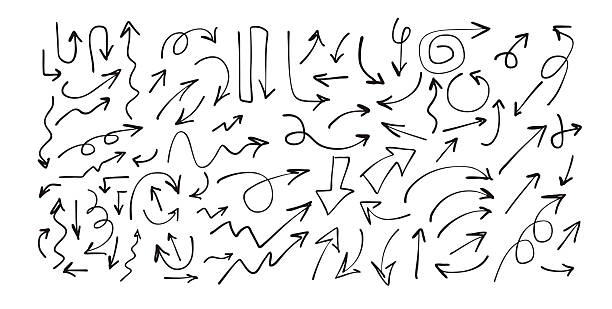 ilustraciones, imágenes clip art, dibujos animados e iconos de stock de set de flechas dibujadas a mano, colección de punteros de dirección estilo boceto, símbolos de navegación curvos y rectos, elementos vectoriales de arte lineal negro para infografía, presentación, diseño web e interfaz de usuario - señal de flecha de tráfico