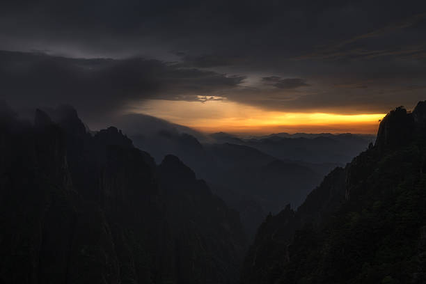 A magnificant sunset at the famous Huangshan or Yellow Mountain scenic area of China